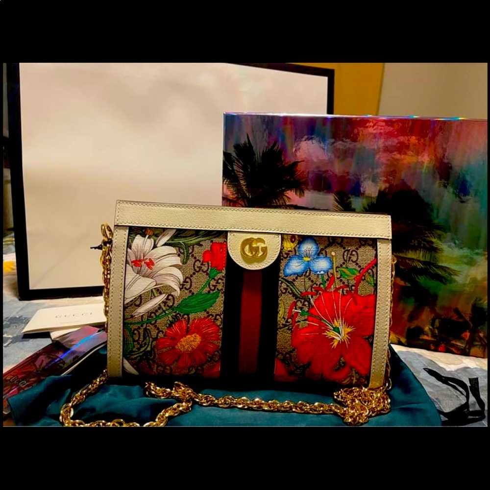 Beautiful brand new Gucci bag / crossbody